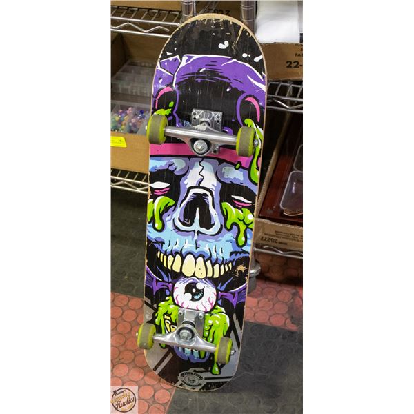MADDGEAR SKATEBOARD