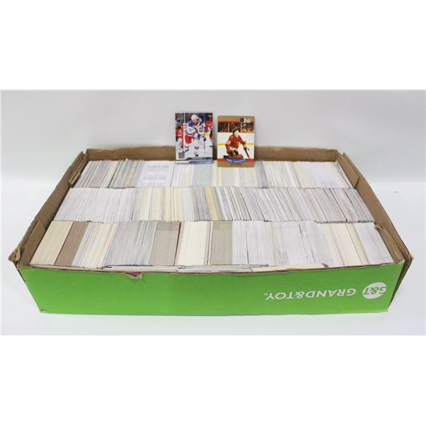 FLAT OF ASSORTED SPORTS CARDS FROM VARIOUS YEARS