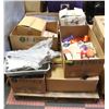 Image 1 : PALLET OF DISPLAYS, INGREDIENTS AND MOLDS