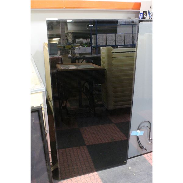 NEW 4FT X 2FT GRADE A GLASS 85WATT SOLAR PANEL