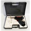Image 1 : VINTAGE WELLER SOLDER IRON MODEL 8200 IN CASE