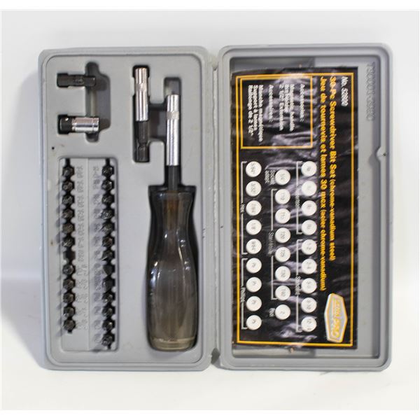 ULTRA PRO SCREWDRIVER BIT SET NEAR COMPLETE
