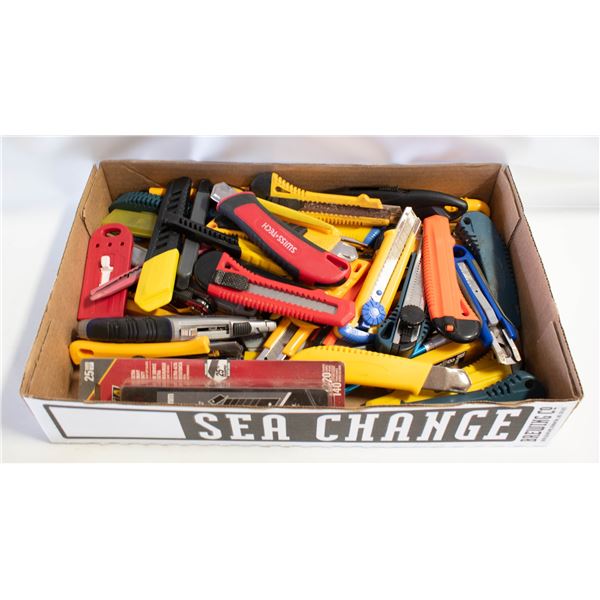 FLAT OF UTILITY KNIVES