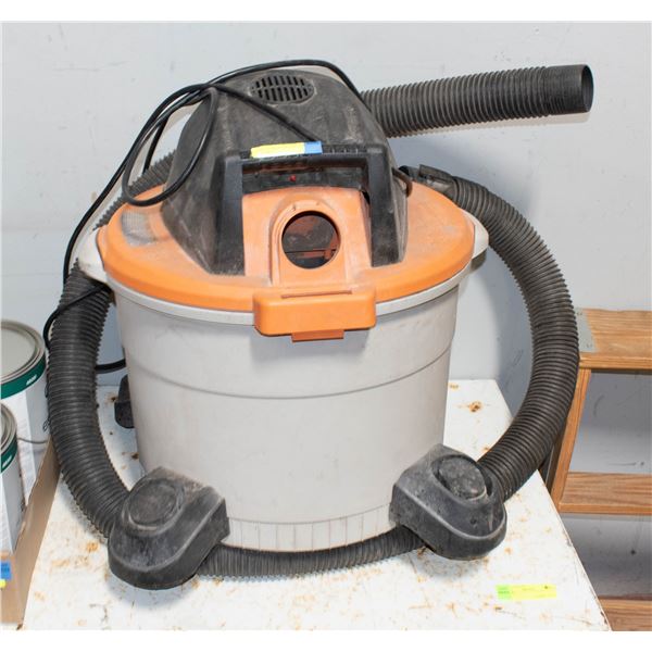 RIGID SHOP VACUUM 9 US GALLONS 3.5 HP