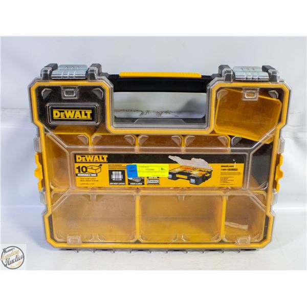 DEWALT 10-COMPARTMENT DEEP PRO