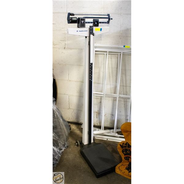 HEALTH-O-METER DOCTORS OFFICE SCALE WITH