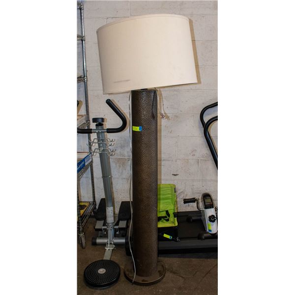 LARGE FLOOR LAMP