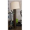 Image 1 : LARGE FLOOR LAMP