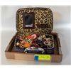 Image 1 : CROCODILE PATTERN CASE FULL OF ESTATE