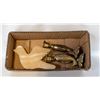 Image 1 : CARVED STONE DOVE NAPKIN HOLD. BRASS