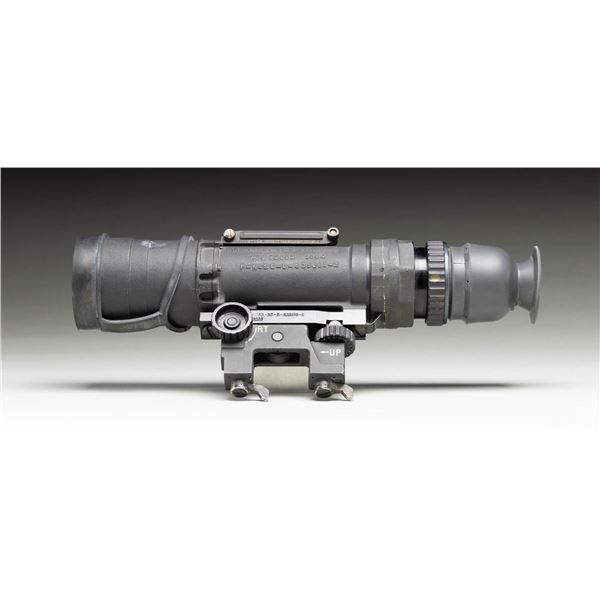 US MX-8201A/PVS-3 NIGHT VISION SCOPE.