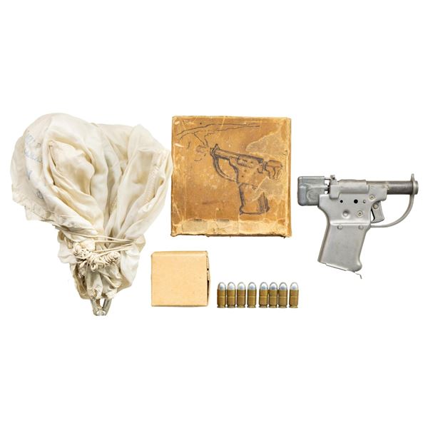 DESIRABLE WWII U.S. GUIDE LAMP FP-45 LIBERATOR