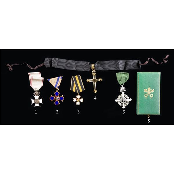 5 FOREIGN AWARDS AND ORDERS.