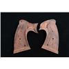 Image 4 : RARE SET OF ROPER GRIPS FOR THE COLT OFFICER MODEL