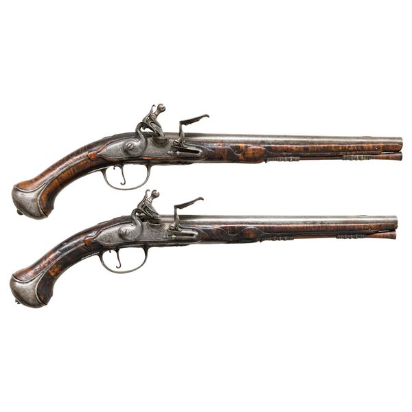 ELEGANT PAIR OF CIRCA 1730 FRENCH OFFICERS