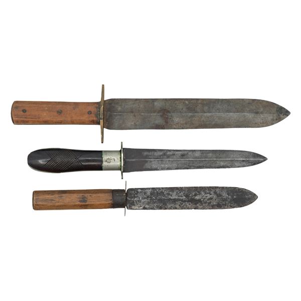 GROUP OF 3 AMERICAN 19th CENTURY SIDE KNIVES.