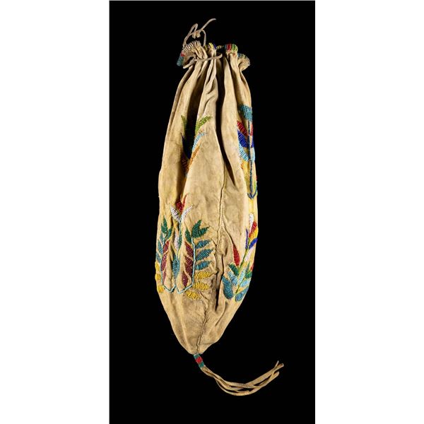 NATIVE AMERICAN BEAD DECORATED DITTY BAG.