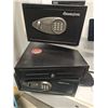 Image 2 : Electronics and Security Safes Lot