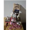 Image 1 : Decorative Lanterns, Mugs, and Plaques
