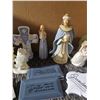 Image 3 : Decorative Figurines and Plaques