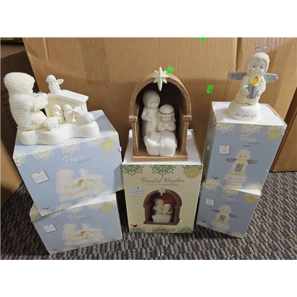 4 Precious Moments Figurines