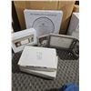 Image 1 : Photo Frames and Keepsake Set