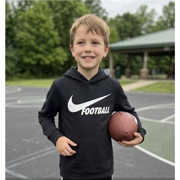 Nike Youth Club Fleece Football Hoodie M