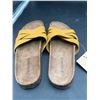 Image 4 : Bearpaw Sandals Size 9