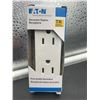 Image 3 : Eaton Decorator Duplex Receptacle Lot o 2