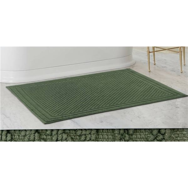 Green Cotton Woven Bath Mat