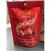 Image 3 : Lindt Lindor Milk Chocolate 18 x 60g