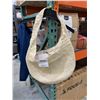 Image 2 : Banana Republic Woven Shoulder Bag