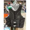 Image 2 : Hyperlite Life Vest Adult XL