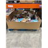 Image 1 : Pallet of Assorted General Merchandise