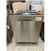 Image 1 : Samsung Dishwasher Model DW80D6050SR