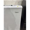 Image 2 : Midea Chest Freezer With Glass Top