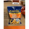 Image 3 : Planters Salted Cocktail Peanuts 12 x 150g