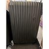Image 6 : Swissgear 3-Piece Hard Shell Luggage Set