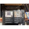 Image 3 : MAAX Glass Corner Shelf Kit 9" x 9"