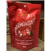 Image 3 : Lindt Lindor Milk Chocolate 18 x 60g