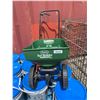 Image 1 : Scotts Turf Builder EdgeGuard Mini Spreader