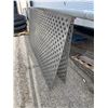 Image 3 : Grey Plastic Lattice Fence Panel 2x - 3'x8'