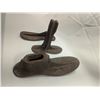Image 3 : Antique Shoe Makers Equipment