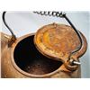Image 4 : Cast Iron Kettle