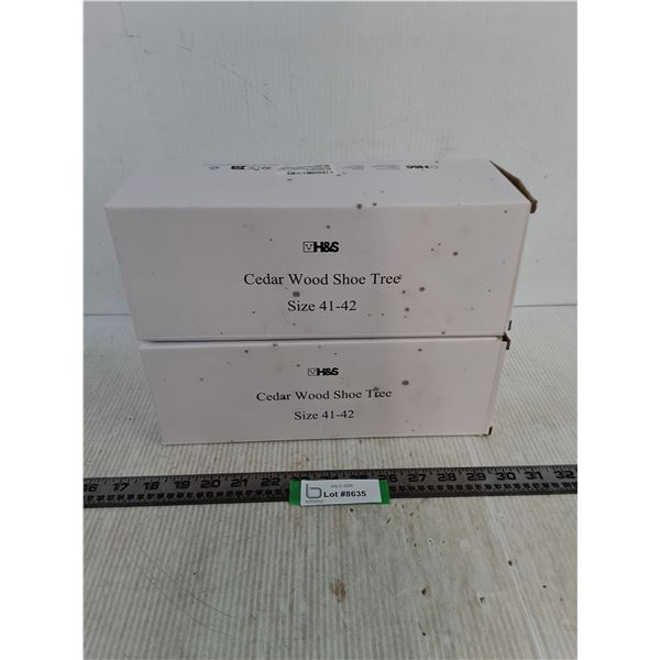 (2) Unused Cedar Wood Shoe Trees - Size 41/42