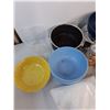 Image 2 : Assorted Kitchenware, Bulk Sugar, Coloring Book, Misc. - Pickup Preferred
