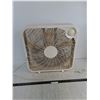 Image 1 : Electric Floor Fan - 21x21x5" - Tested-Cannot Ship
