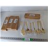 Image 1 : (4) Sets of Gold Colored Serving Cutlery