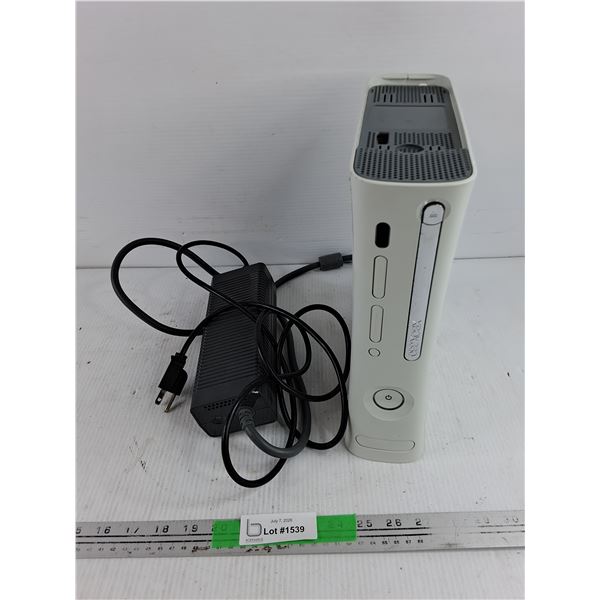 Xbox 360 Gaming Console w/Power Cord, Powers On, As Is, Flashing Red