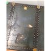 Image 15 : *Large Steamer Trunk No Shipping